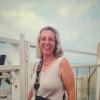 Helena Lopes