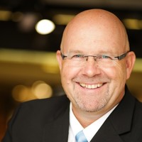 Jens Schlueter