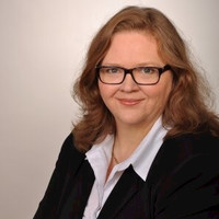 Martina Backes