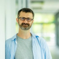 Simon Hettrick