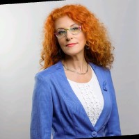 Oksana Vykhovanets