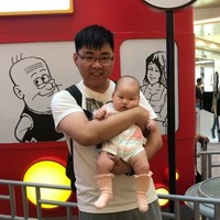 周雄威
