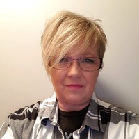 Lisa Benson