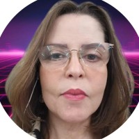 Carla Simone Lopes