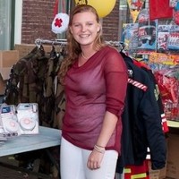 Laura Schreuder