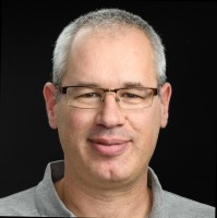 Nir Erez