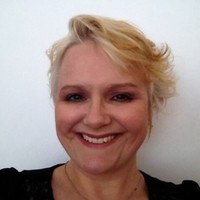 Melanie Farek