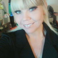 Kristi Arnett