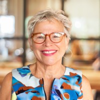 Bronwyn M Clee