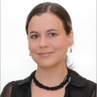 Dr. Karola Bejm