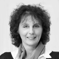 Daniela Konstantinova‎