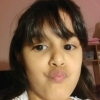 es una loca y es agustina la peti