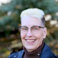 Lenore Pinder