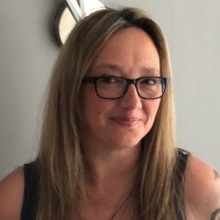 Liz Hinchey