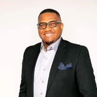 Mike Agunobi