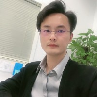 李明威