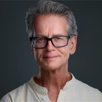 John Calpin - Portraits That Command Attention