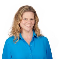 Elizabeth Titus, Pe