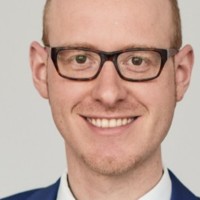 Dr. Dominik Snjka