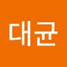 우대균