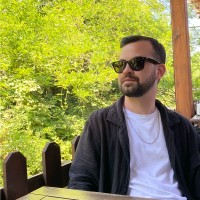 Burak Beşkardeşler