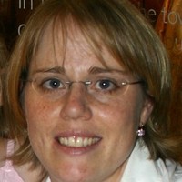 Lizette Retief