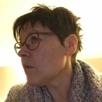 Evelyne Reuze