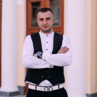 Артур Пивень