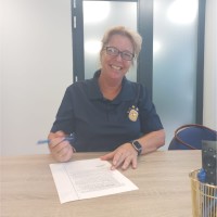 Esther Freen e/v van der Put