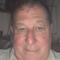 Les North