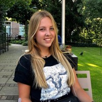 Annabel Dekker