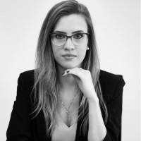 Tainá Bauerfeld de Oliveira