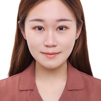 李佳凝