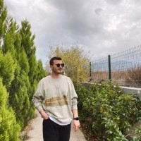 H İ
