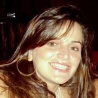 Débora Santana Martins