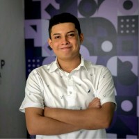 Ernesto Flores