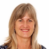 Linda Smith