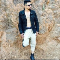 Arman M d