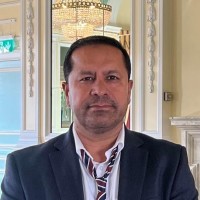 Dr Nadeem Khan
