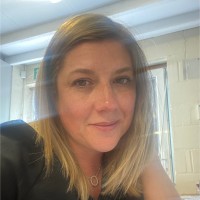 Nicola Hallett