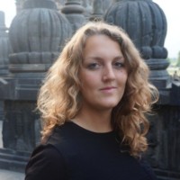 Anne De Groot