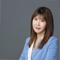 Angela Lau