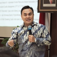 Frans Budi Santika