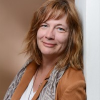 Sylvia Mache