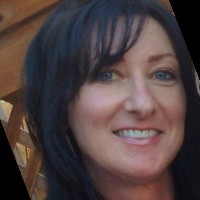 Dee (Deirdre) Wahl-Thomas