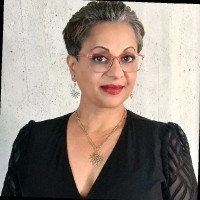 Hilma Zucker (Harizana Ugrenova)
