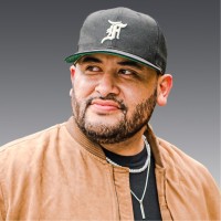 Manny Carreón