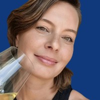 Emma BRAJKOVIC Certified Wine Educator - Master Champagne