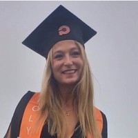 Eléna Person