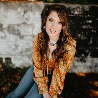 Molly Holcomb